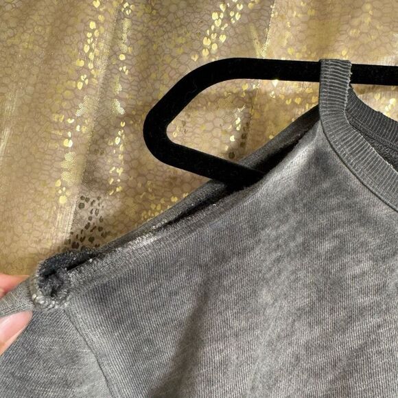 PINK Victorias Secret MLB San Francisco Giants Cold Shoulder Sweater Gray Large - Picture 5 of 8